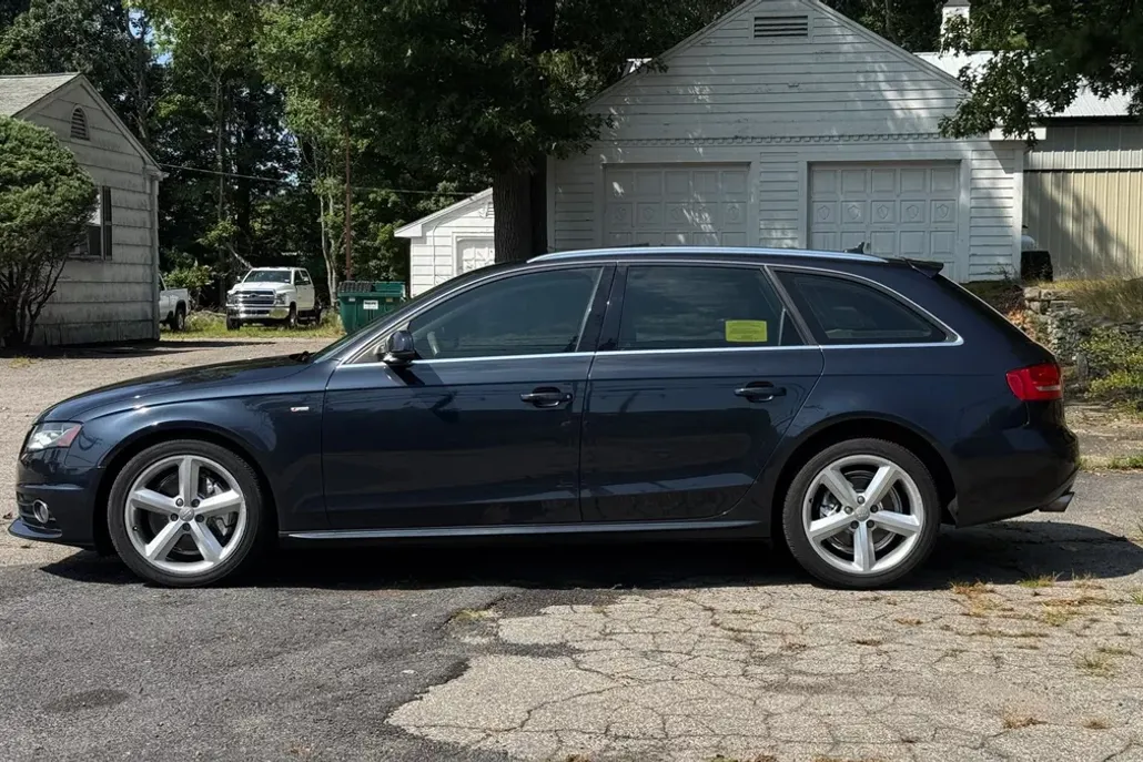 2012 Audi A4 2.0T Avant Quattro Premium photo 1