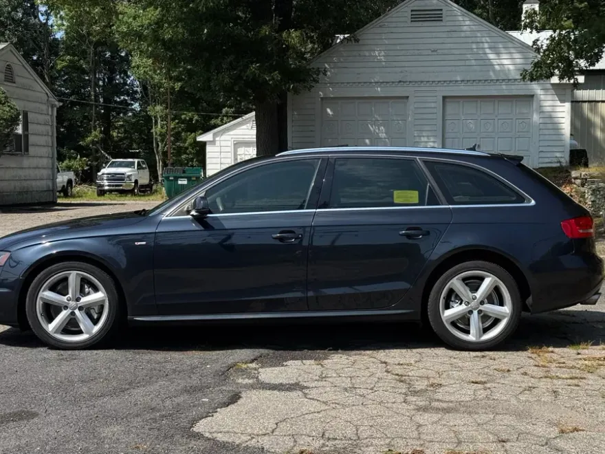 2012 Audi A4 2.0T Avant Quattro Premium photo 1
