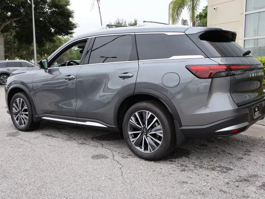2026 Infiniti QX60 Luxe photo 1