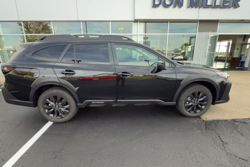 2025 Subaru Outback Onyx Edition photo 1