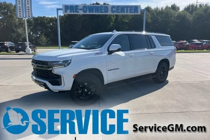 2022 Chevrolet Suburban Z71 photo 1