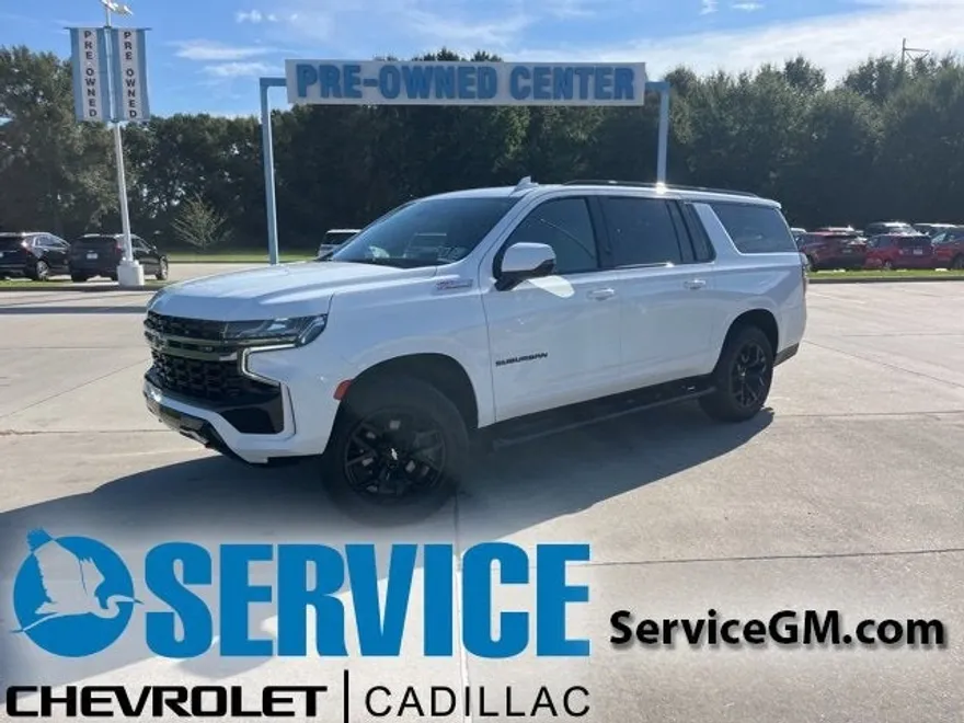 2022 Chevrolet Suburban Z71 photo 1