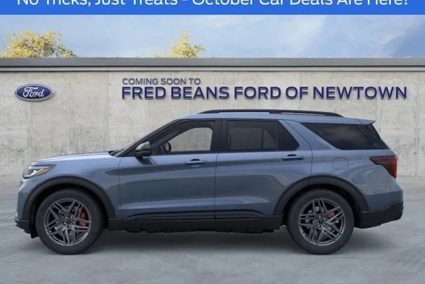 2025 Ford Explorer ST photo 1