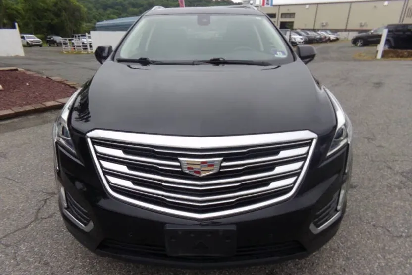 2019 Cadillac XT5 Luxury photo 1