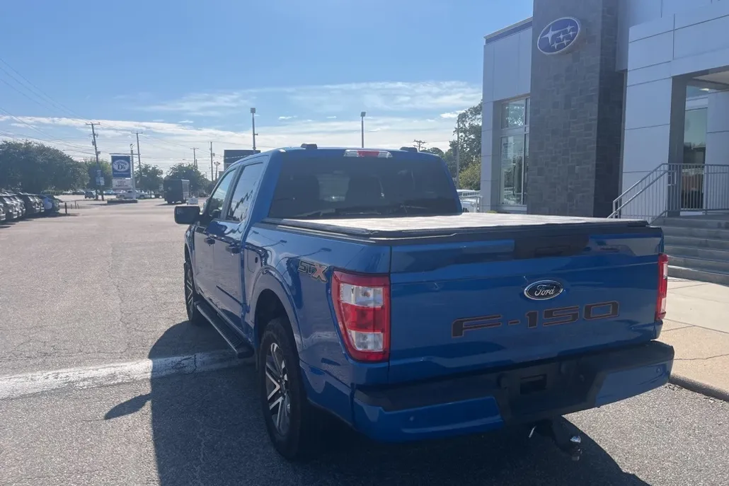 2021 Ford F-150 XL photo 1