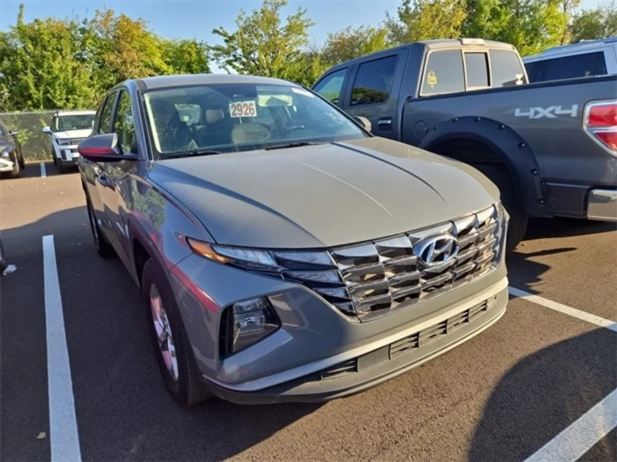 2024 Hyundai Tucson SE photo 1