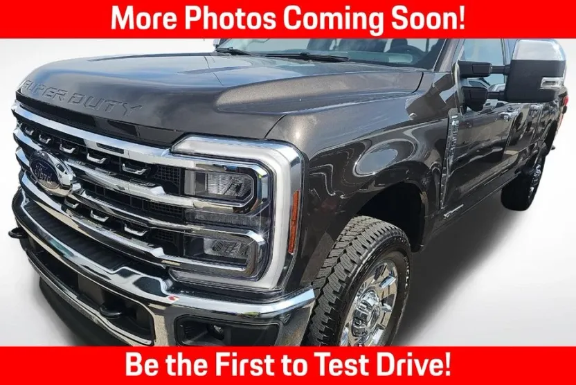2025 Ford F-350 Lariat photo 1