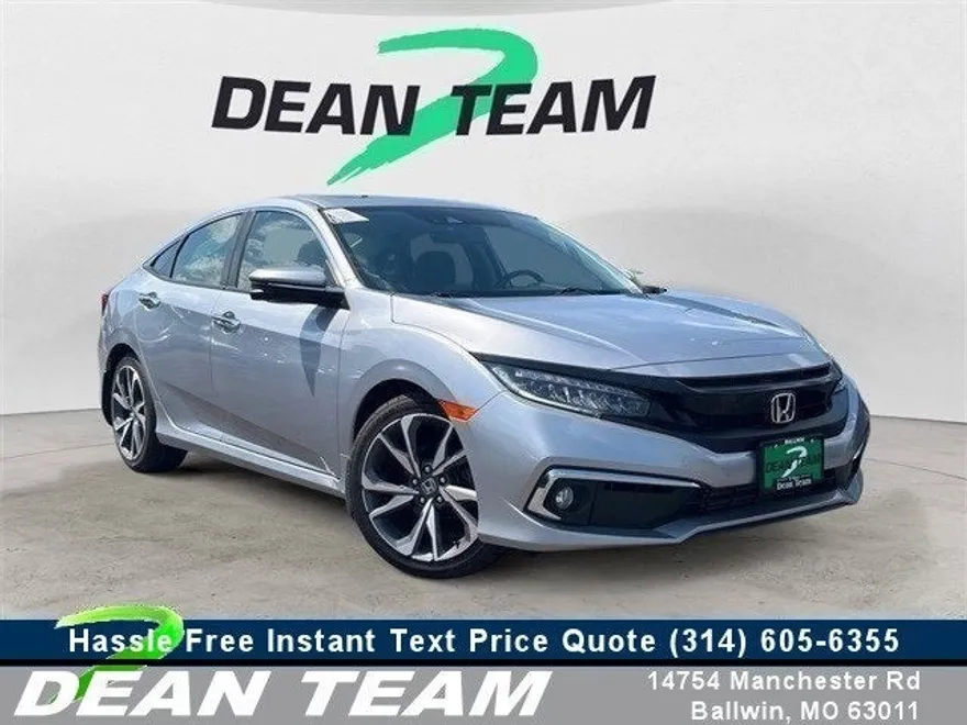 2019 Honda Civic Touring photo 1