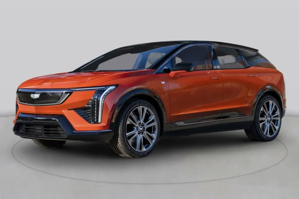 2025 Cadillac Optiq Luxury photo 1