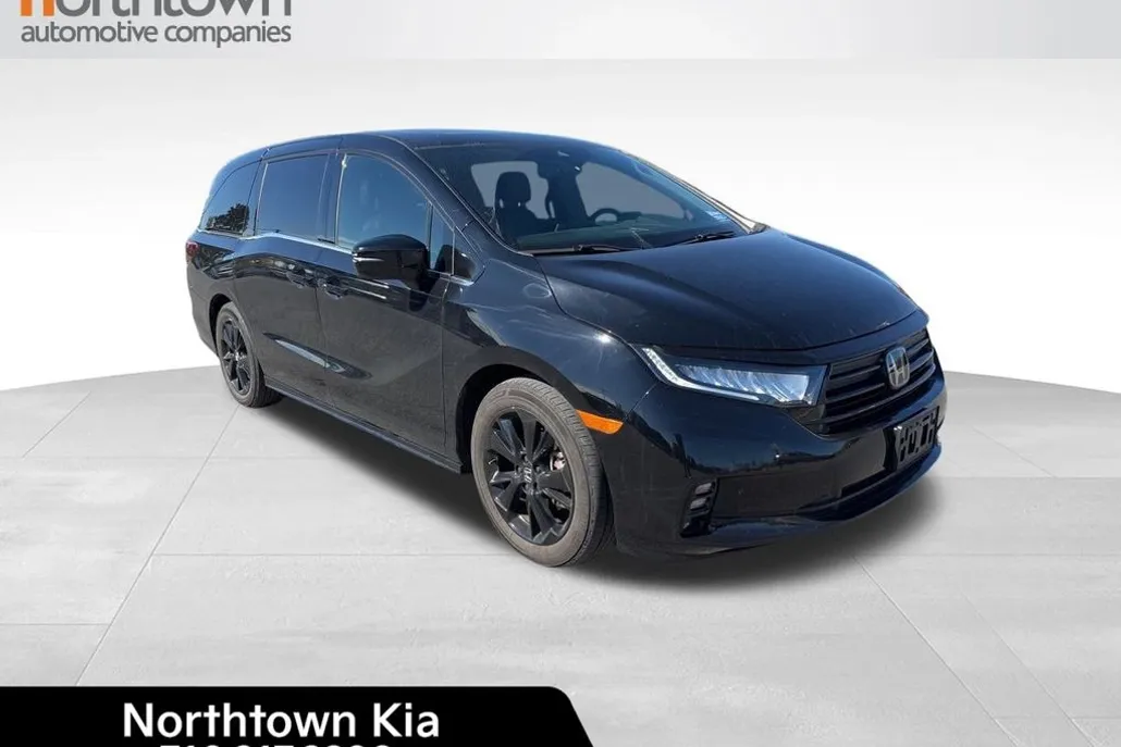 2023 Honda Odyssey Sport photo 1