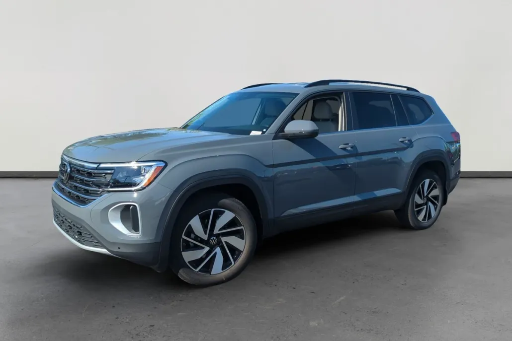 2026 Volkswagen Atlas SE Technology photo 1