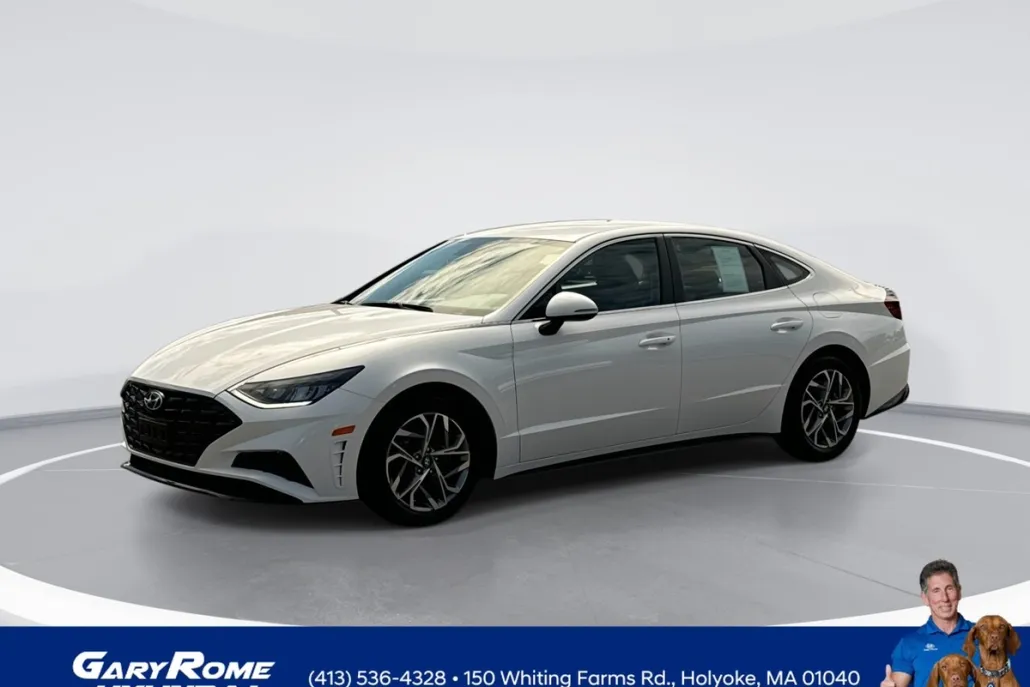 2022 Hyundai Sonata SEL photo 1