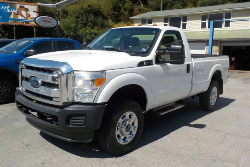 2015 Ford F-350 XL photo 1