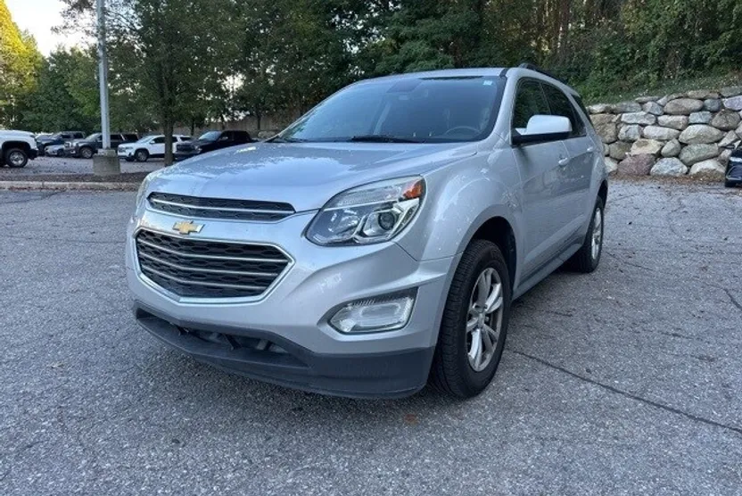 2016 Chevrolet Equinox LT photo 1
