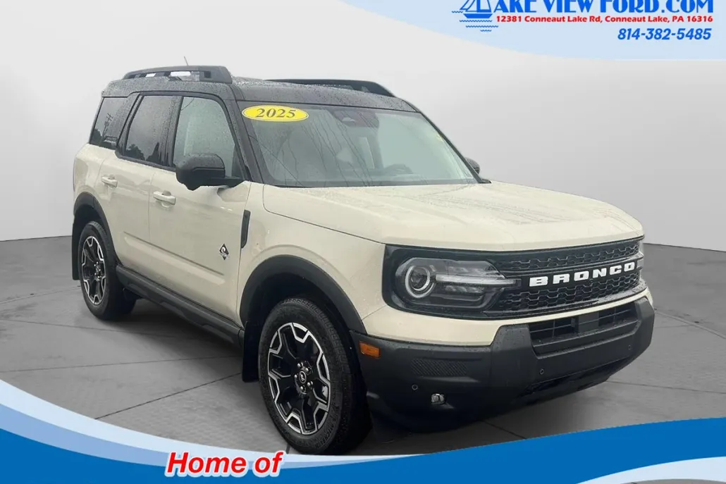 2025 Ford Bronco Sport Outer Banks photo 1