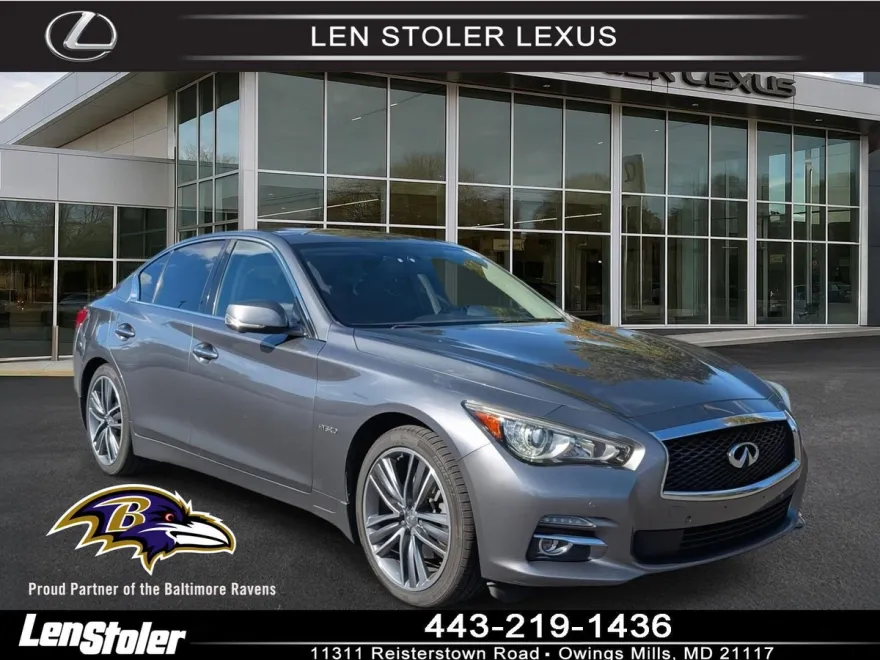 2016 Infiniti Q50 Hybrid photo 1