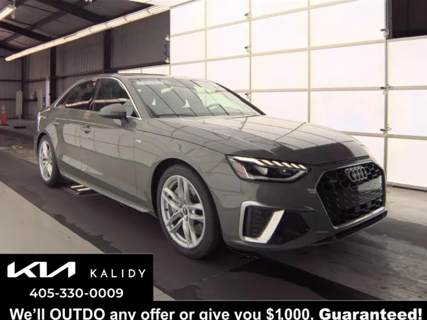 2023 Audi A4 S line Quattro Premium Plus photo 1