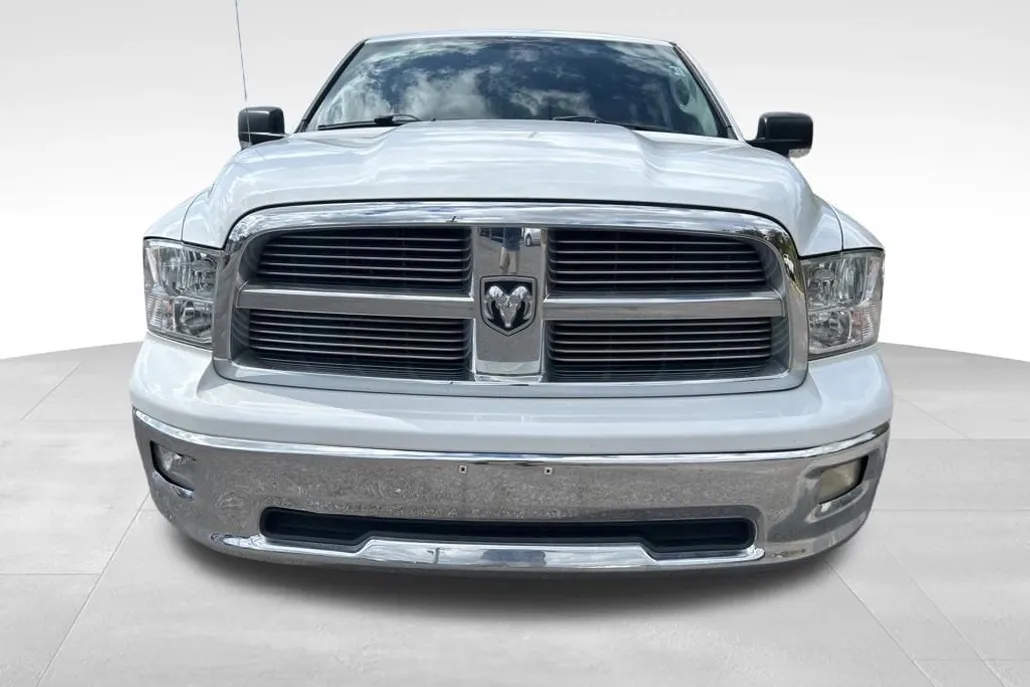 2012 Ram 1500 SLT photo 1
