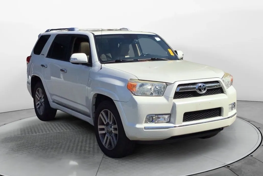 2013 Toyota 4Runner Limited photo 1