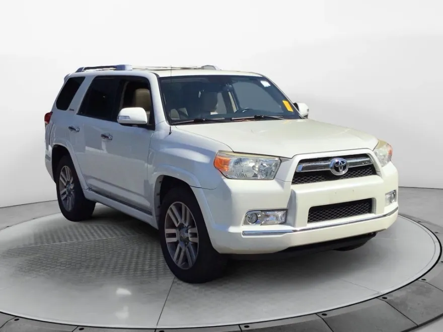 2013 Toyota 4Runner Limited photo 1