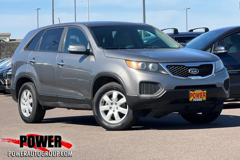 2011 Kia Sorento LX photo 1