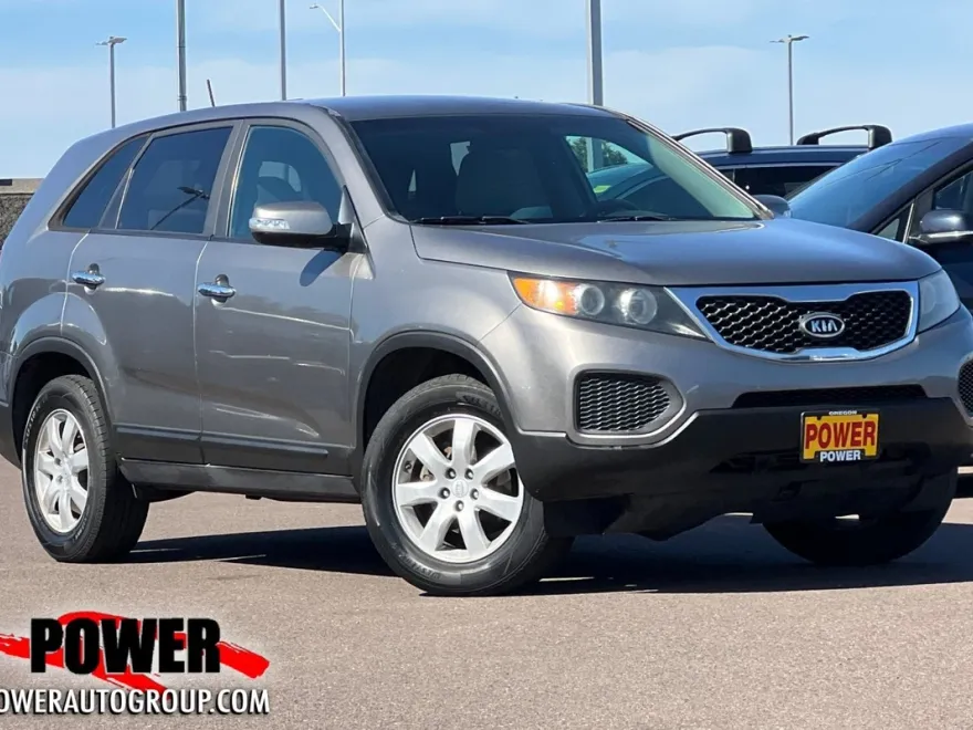 2011 Kia Sorento LX photo 1
