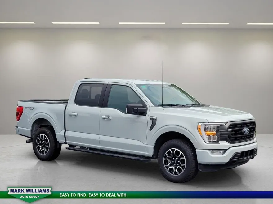 2023 Ford F-150 XLT photo 1