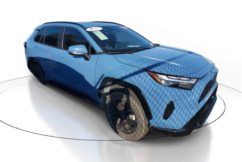 2022 Toyota RAV4 Hybrid SE photo 1
