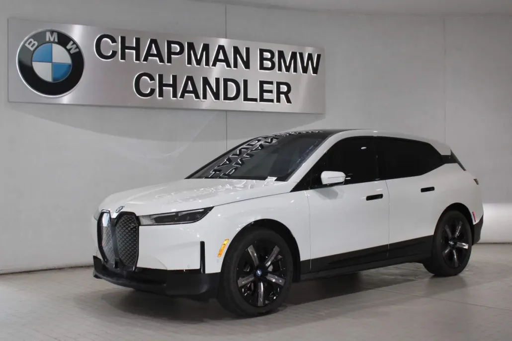 2025 Bmw iX photo 1