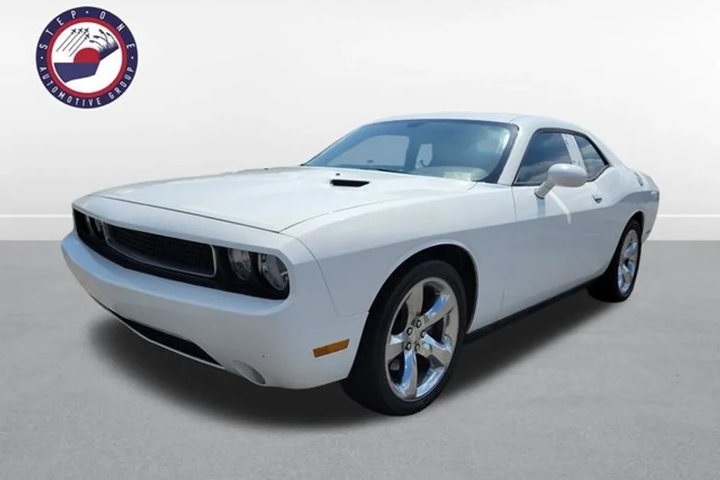 2014 Dodge Challenger R/T photo 1