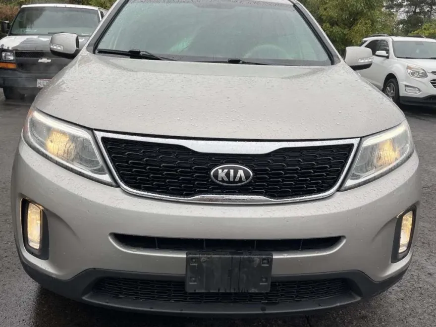 2015 Kia Sorento LX photo 1