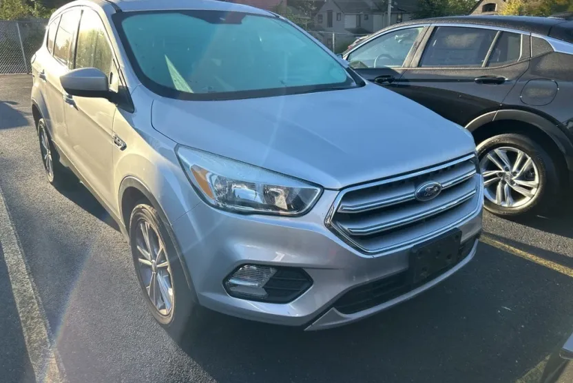 2017 Ford Escape SE photo 1