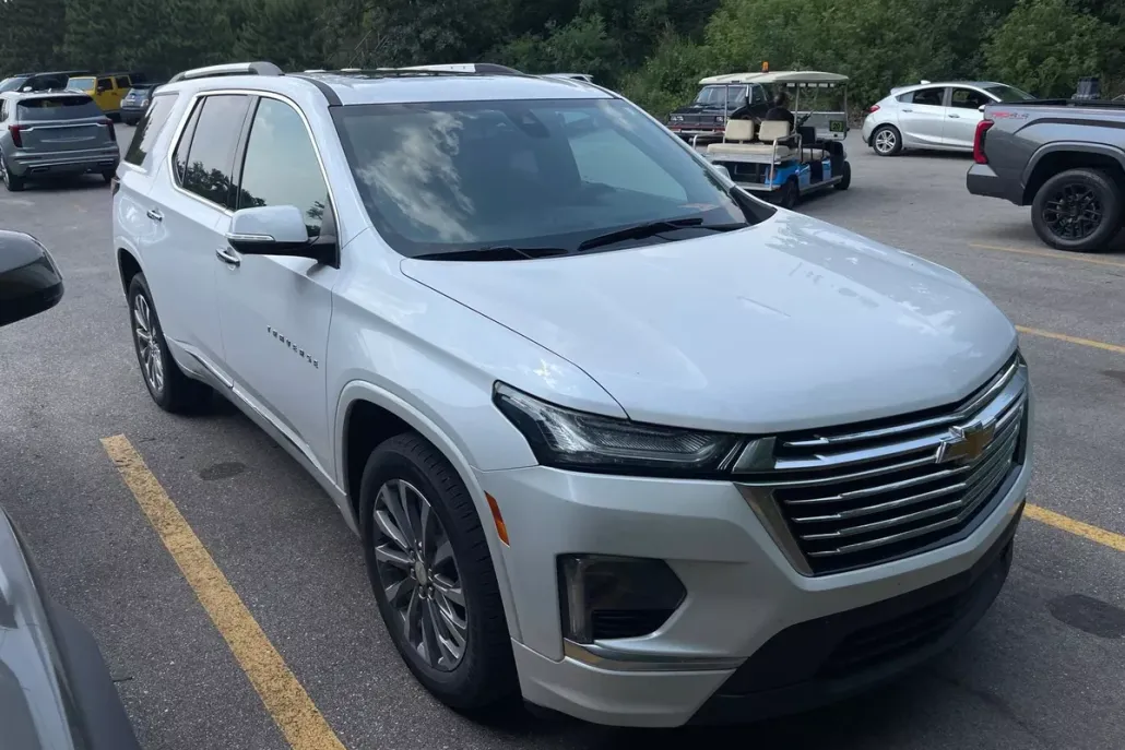 2022 Chevrolet Traverse Premier photo 1