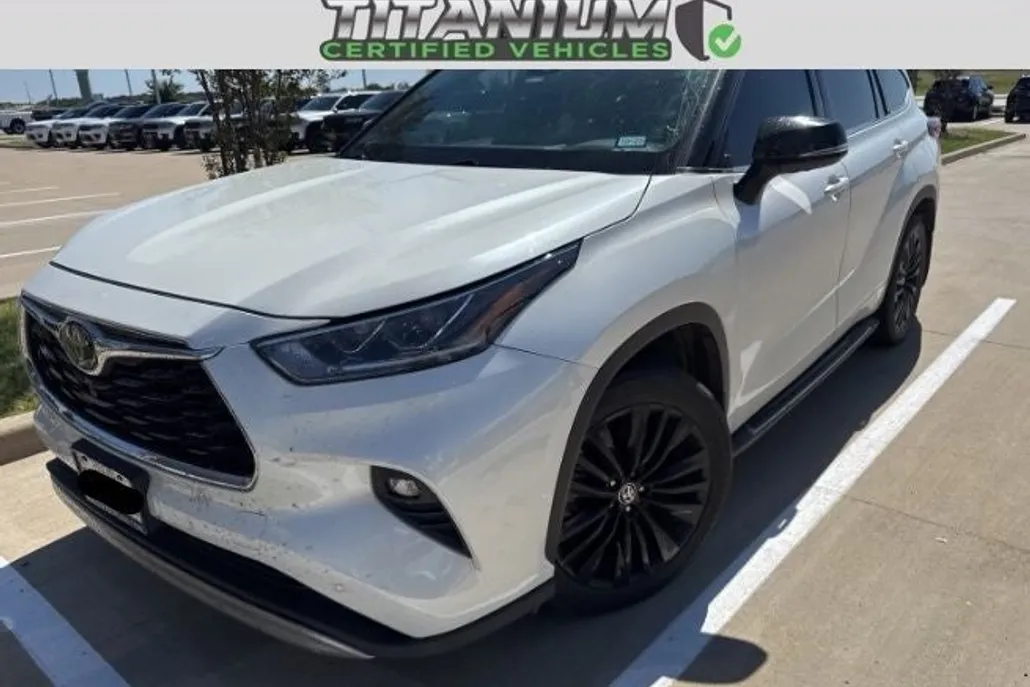 2021 Toyota Highlander Platinum photo 1