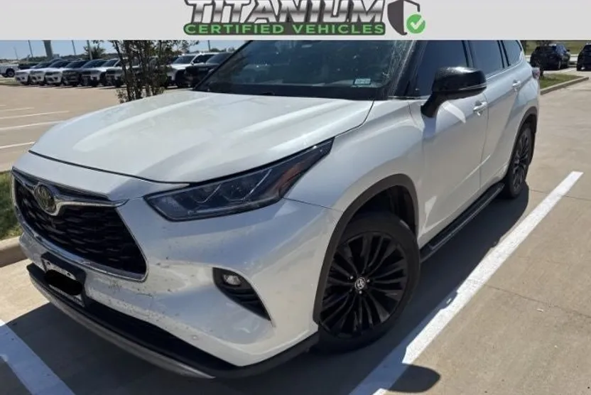 2021 Toyota Highlander Platinum photo 1