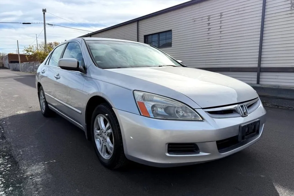2006 Honda Accord LX photo 1