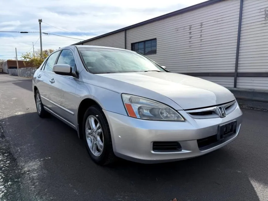 2006 Honda Accord LX photo 1