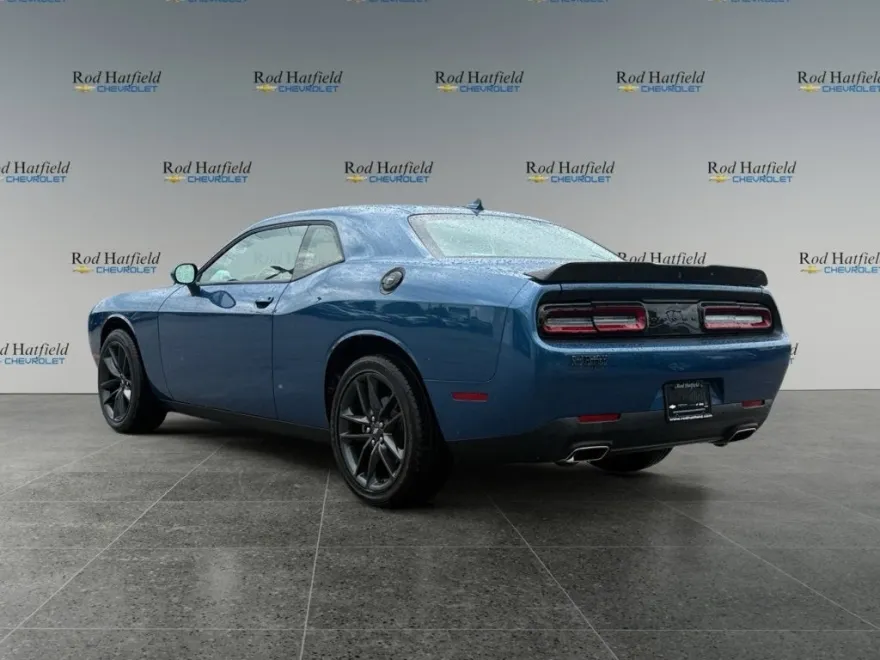2022 Dodge Challenger GT photo 1