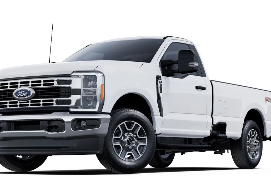 2025 Ford F-350 XLT photo 1