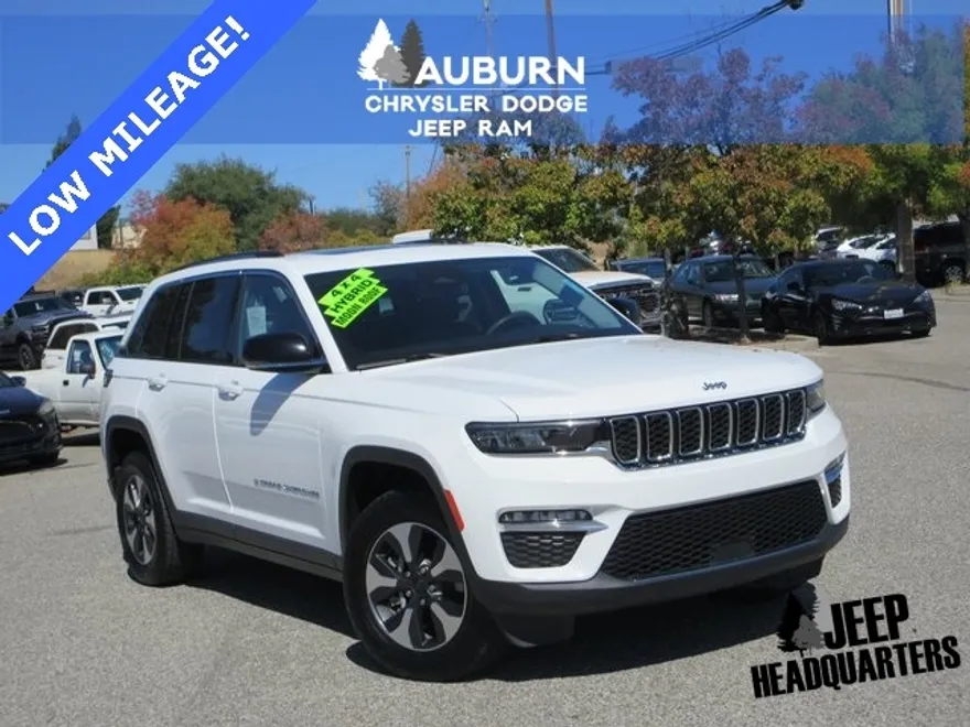 2022 Jeep Grand Cherokee 4xe photo 1