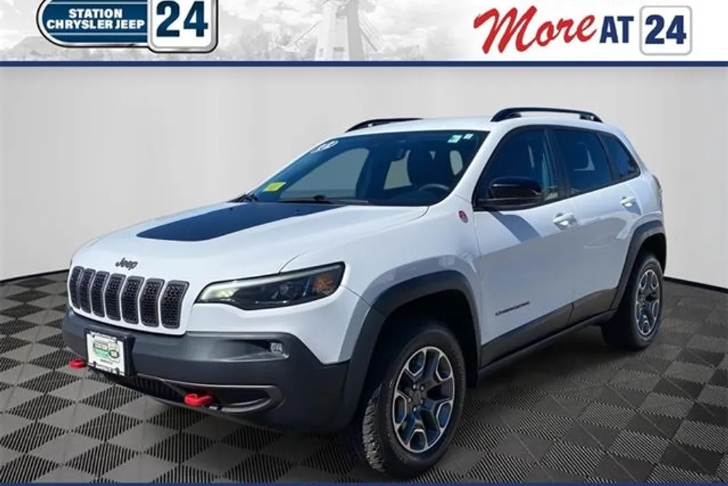 2022 Jeep Cherokee Trailhawk photo 1