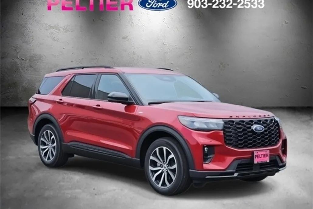 2025 Ford Explorer ST-Line photo 1