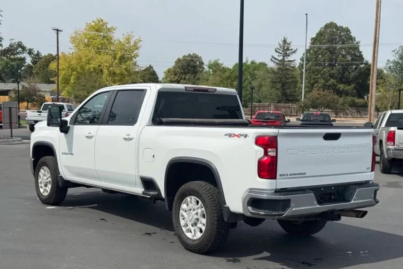 2020 Chevrolet Silverado 2500HD LT photo 1
