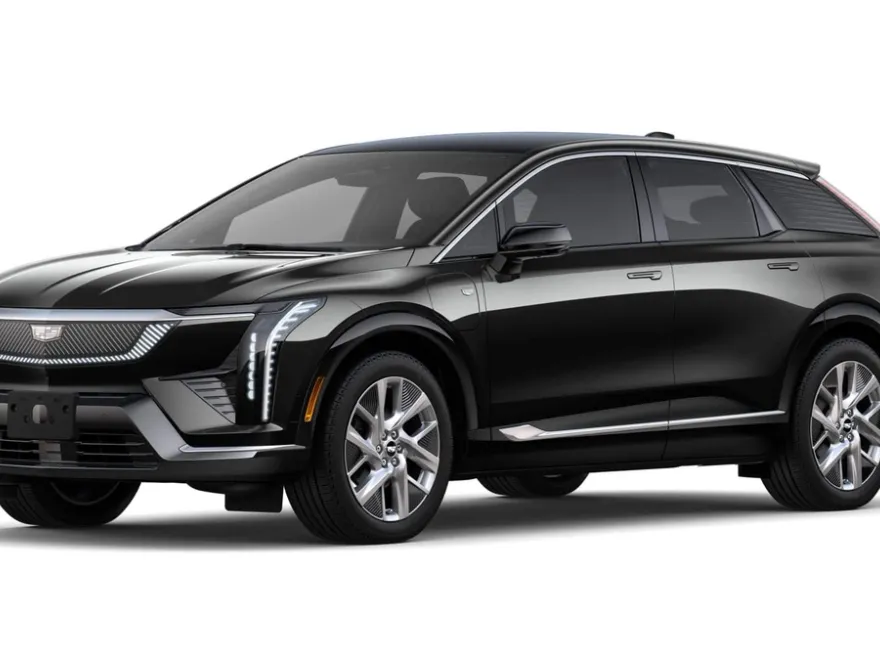 2025 Cadillac Optiq Luxury photo 1