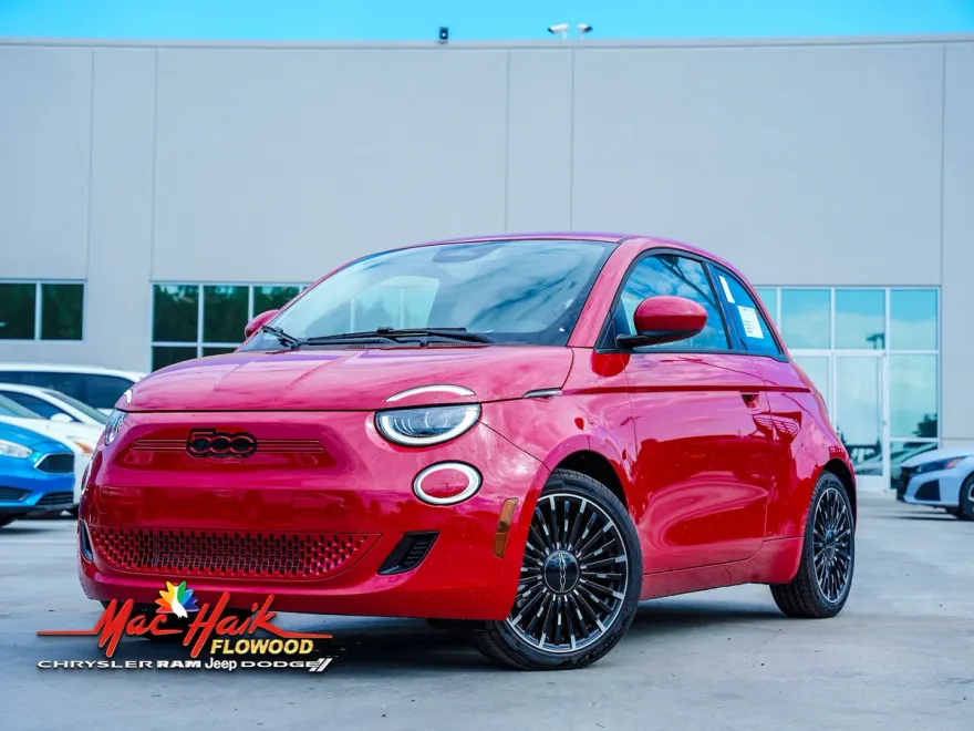 2024 Fiat 500e Red photo 1