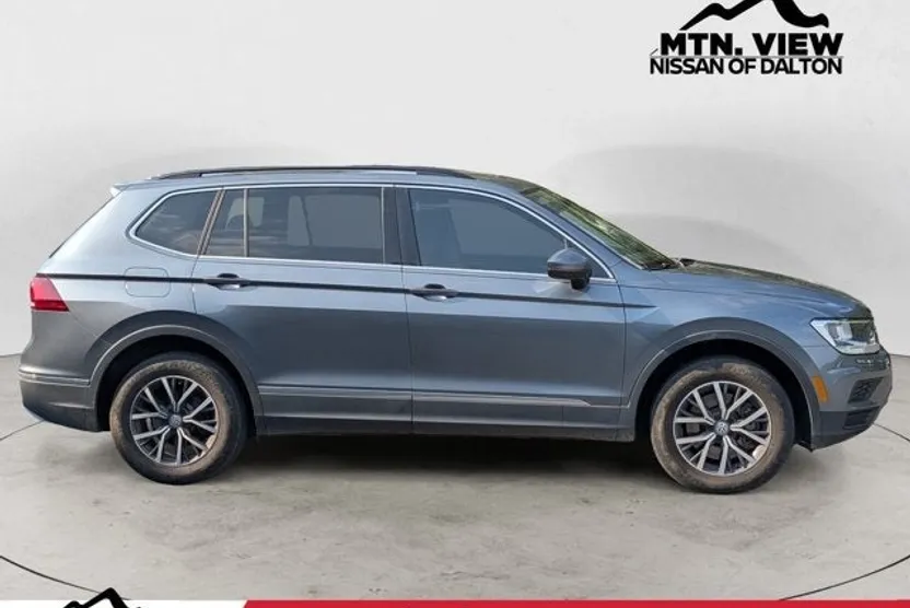 2020 Volkswagen Tiguan SE photo 1