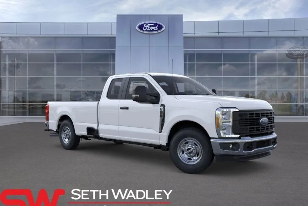 2025 Ford F-250 photo 1