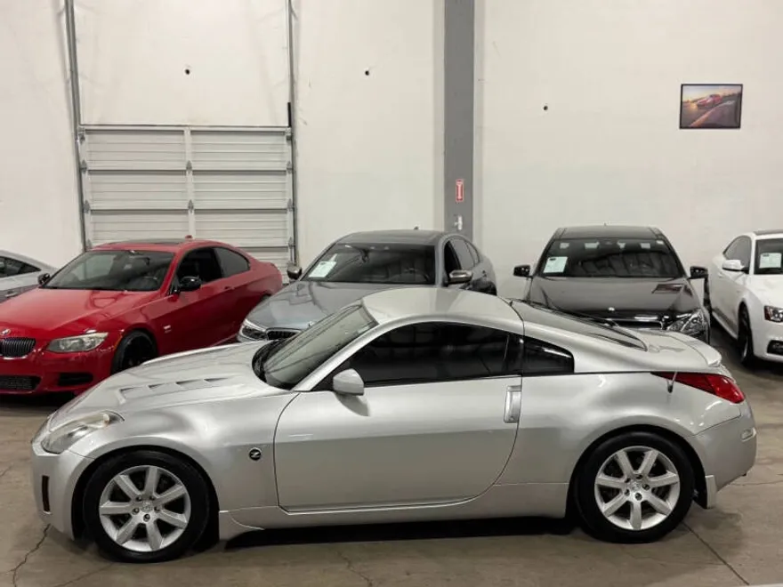 2004 Nissan 350Z Touring photo 1