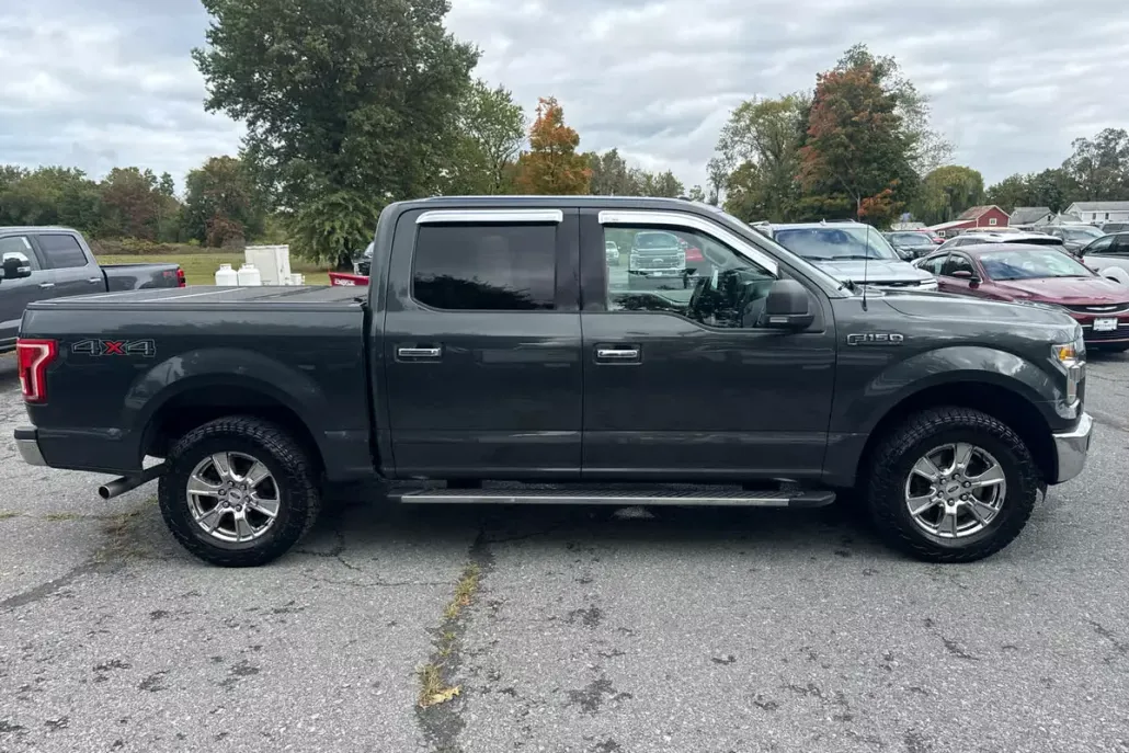 2015 Ford F-150 XLT photo 1