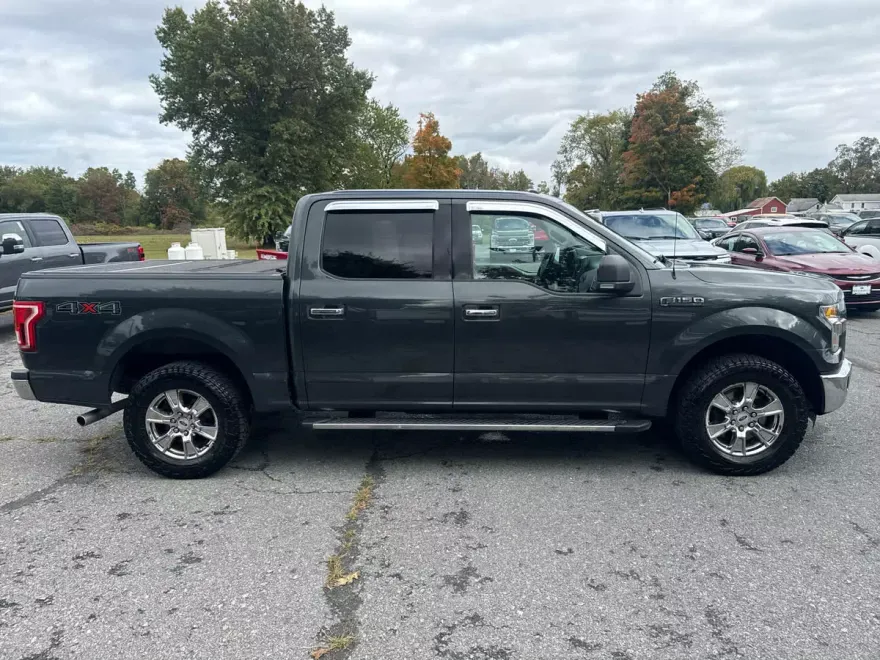 2015 Ford F-150 XLT photo 1
